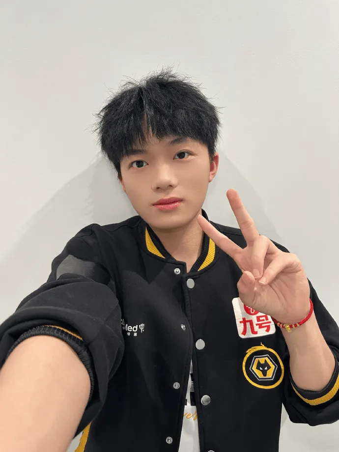 开云体育APP下载-拿下两个MVP，大家觉得清清状态是否完成触底反弹？